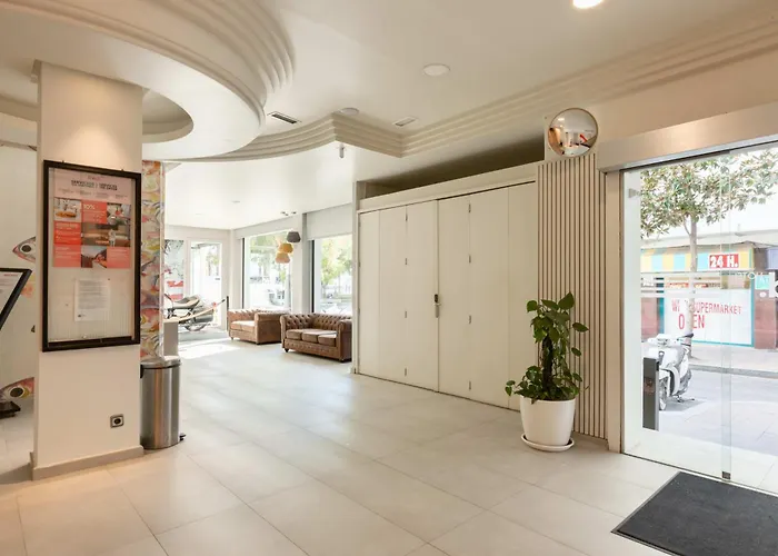 Hotel cerca del colegio: The Red Hotel - Adults Only